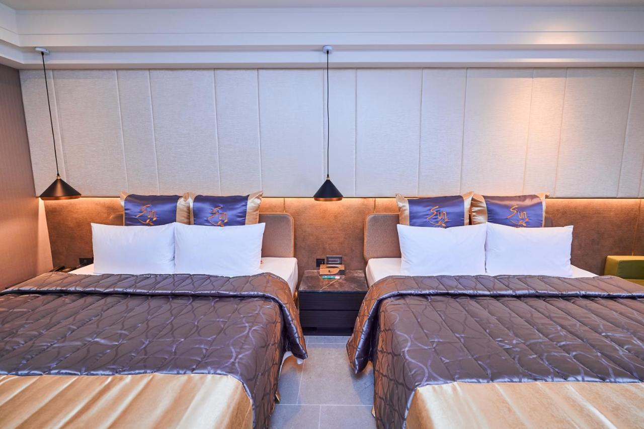 Sun Motel Kaohsiung Exteriör bild